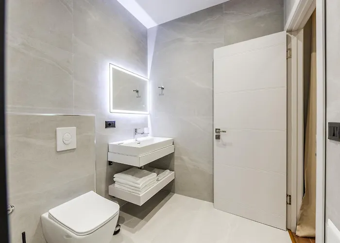 Aparthotel Kingdom Family Apartment's Center *