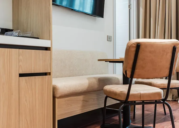 Kingdom Family Apartment's Center Aparthotel