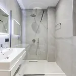 Kingdom Family Apartment's Center 3* Δυρράχιο