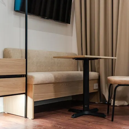 Kingdom Family Apartment's Center 아파트호텔