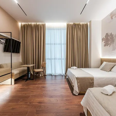 Kingdom Family Apartment's Center 아파트호텔