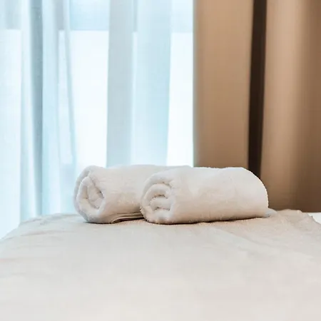 아파트호텔 Kingdom Family Apartment's Center *