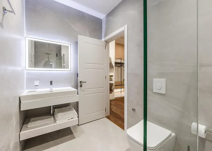 Kingdom Family Apartment's Center Appart hôtel *