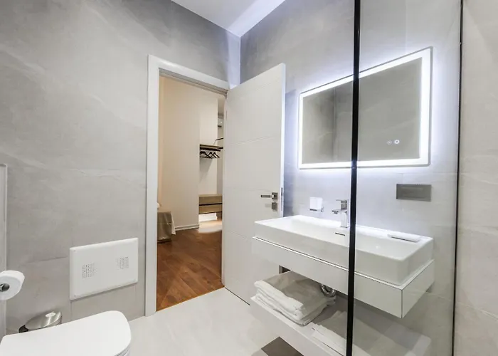 Hotel apartamentowy Kingdom Family Apartment's Center *