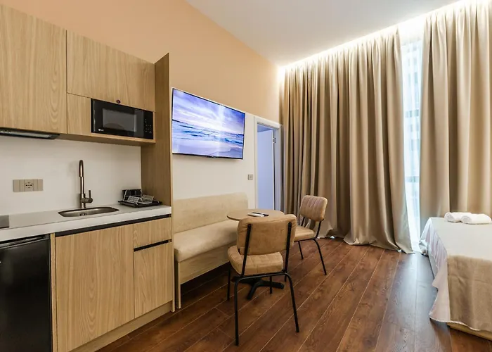 Kingdom Family Apartment's Center * Durrës